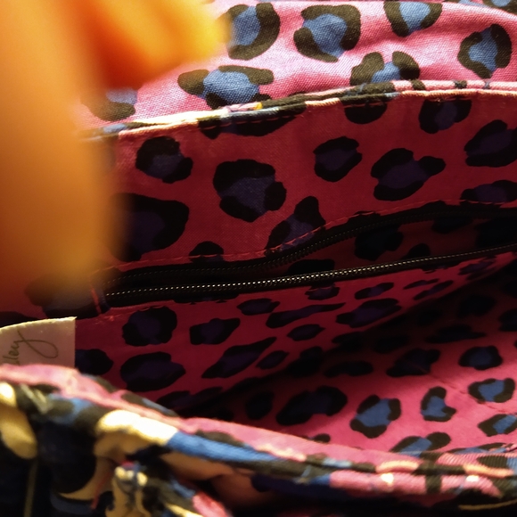 Floral Quilted Shoulder Bag - Blue, Pink, Yellow - Picture 4 of 4